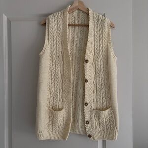 Cream knit vest with wooden buttons
